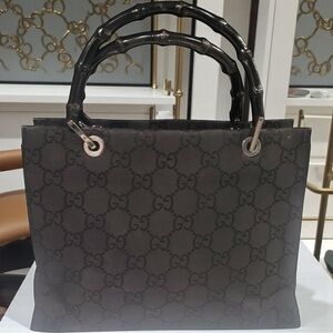 🖤👜 Gucci GG Canvas Bamboo-Handle Tote 👜🖤